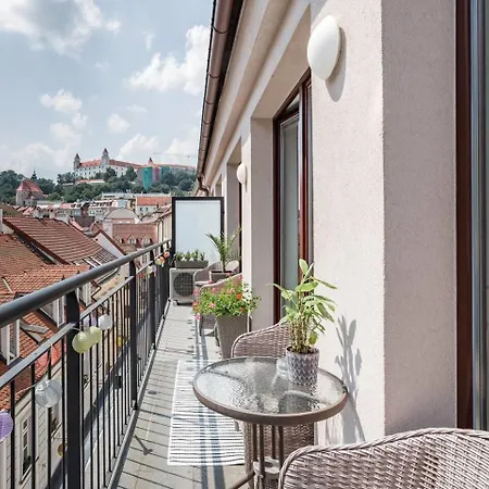Centre, Balcony, Ac & Lift Apartment Bratislava