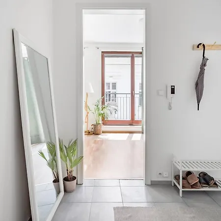 Centre, Balcony, Ac & Lift * Bratislava